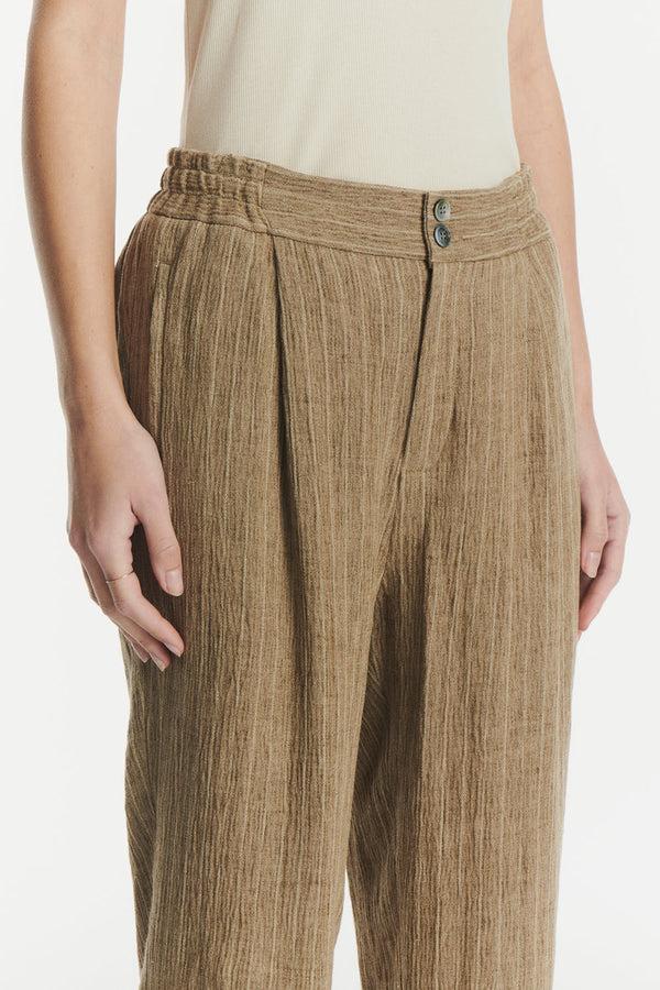 Delikatessen Elasticated Band Trousers In A Camel Fluid Italian Linen And Viscose