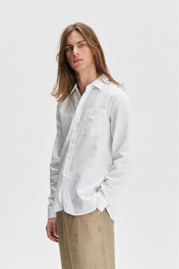 Delikatessen Farmer Shirt In The Finest White Italian Sustainable Cotton Crêpe By Leggiuno
