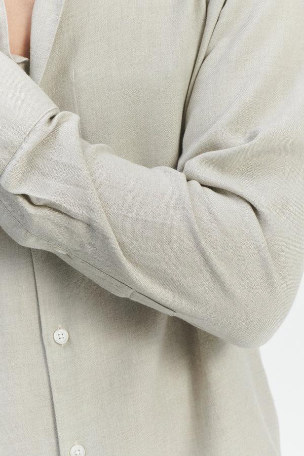 Delikatessen Feel Good Shirt In A Sky Grey Airy Mix Of Portuguese Merino Wool And Modal