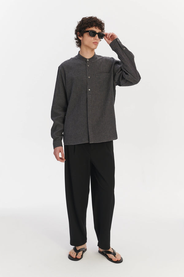 Delikatessen New Zen Grandad Collar Shirt In A Charcoal Grey Mix Of Japanese Linen And Cotton