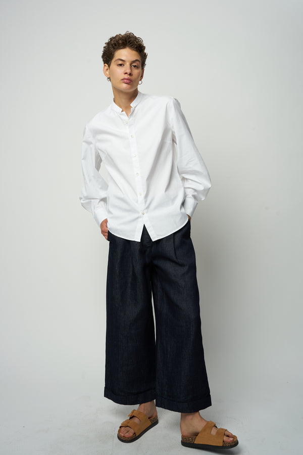 delikatessen Relaxed Bulky Sleeves Shirt in a White Portuguese Organic Cotton Poplin