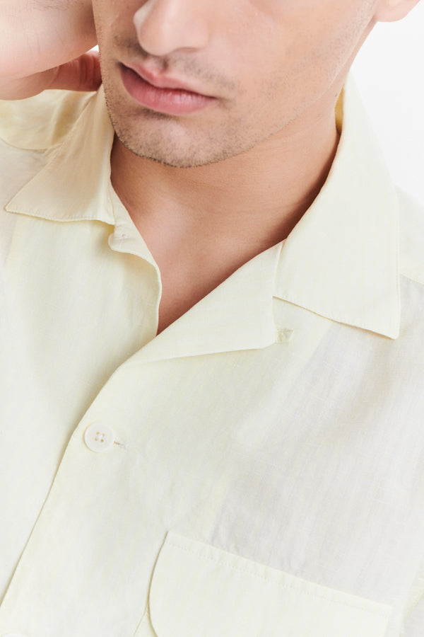 Delikatessen Short Sleeve Camp Collar Shirt In A Lemon Cream Soft Italian Cotton Seersucker