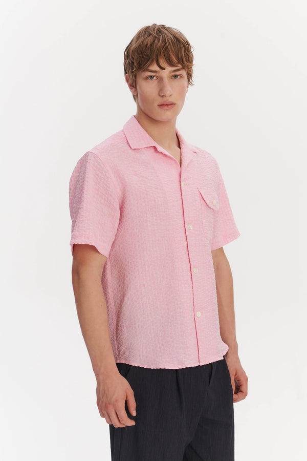 Delikatessen Short Sleeve Camp Collar Shirt In A Pink Italian Linen Seersucker By Albini
