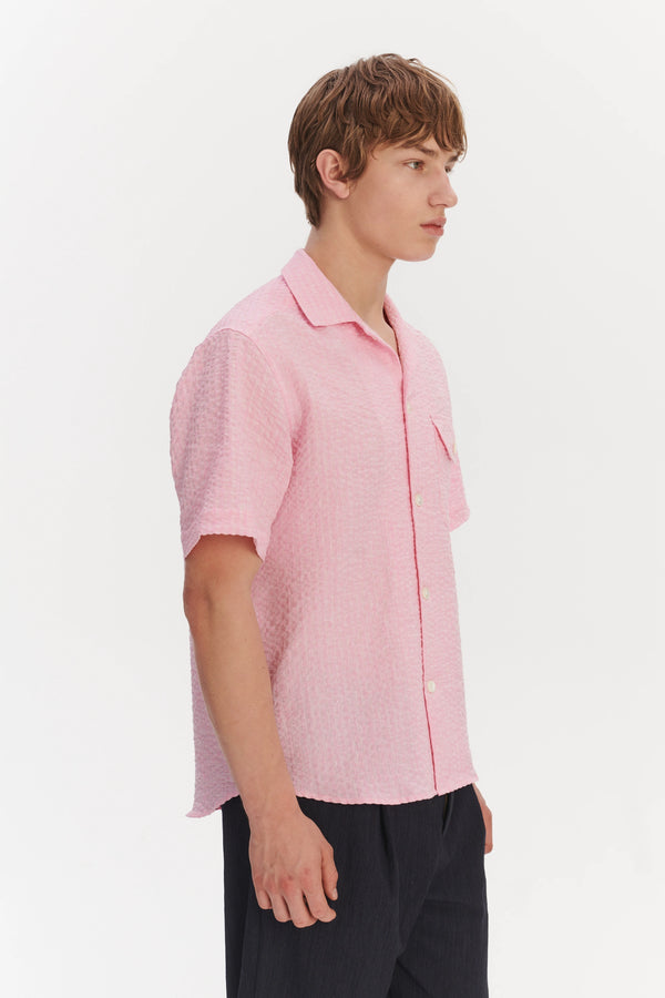 Delikatessen Short Sleeve Camp Collar Shirt In A Pink Italian Linen Seersucker By Albini