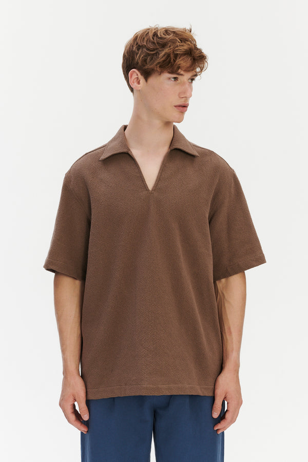 Delikatessen Short Sleeve Pop Over Shirt In A Brown Grainy Cotton