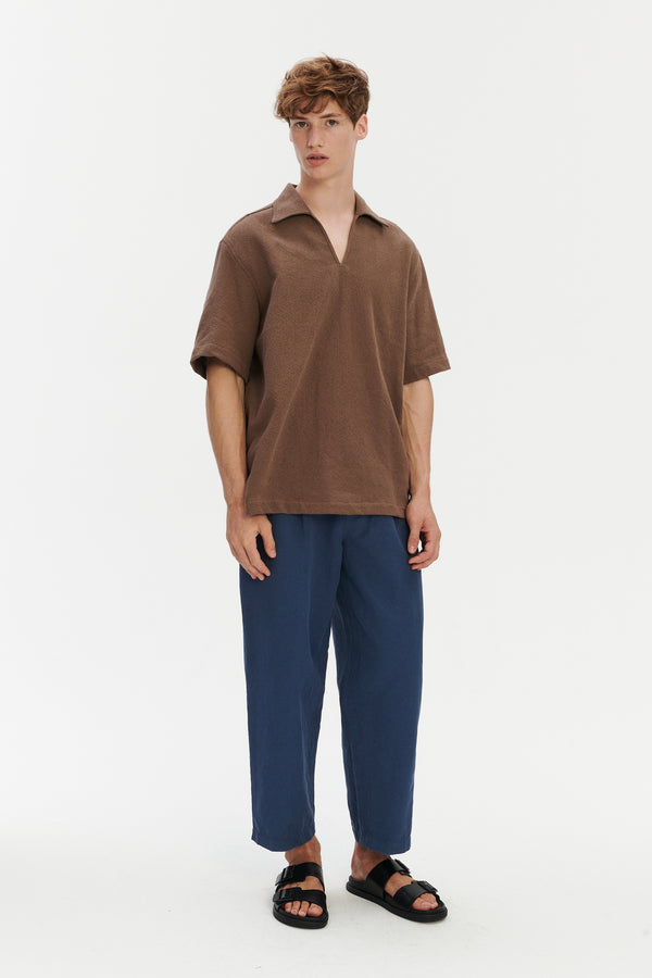 delikatessen Short Sleeve Pop Over Shirt in a Brown Grainy Cotton