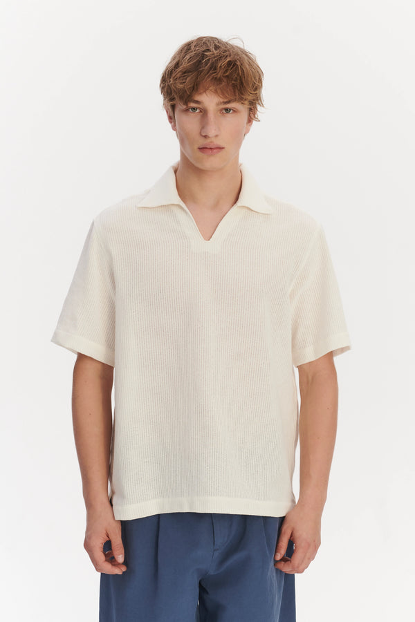 Delikatessen Short Sleeve Pop Over Shirt In A Cream White Airy Structural Portuguese Cotton