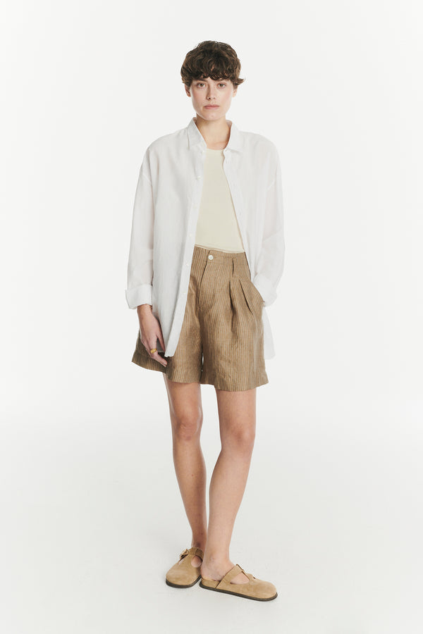delikatessen Shorts in a Light Brown Striped Fine Fluid Italian Traceable Linen