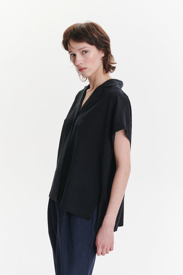 Delikatessen Top In A Structured Black Fine Portuguese Lyocell