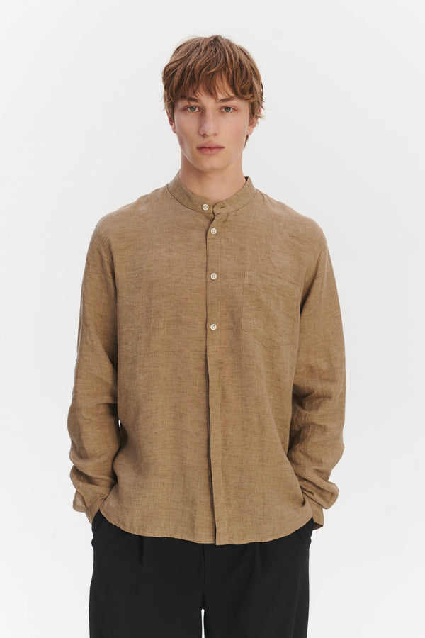 Delikatessen Zen Grandad Collar Shirt In A Khaki Portuguese Linen