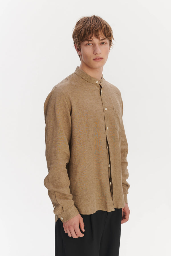 Delikatessen Zen Grandad Collar Shirt In A Khaki Portuguese Linen