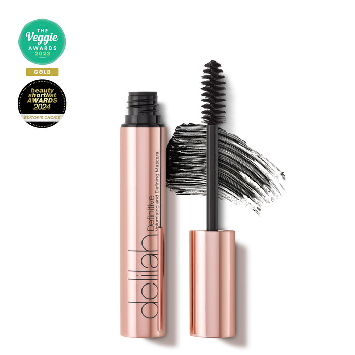 delilah Definitive Volumising and Defining Mascara Carbon
