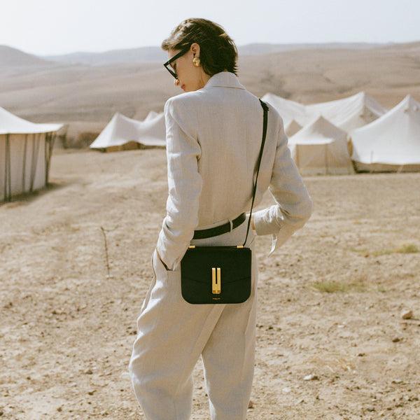 Demellier The Vancouver | Black Smooth | DeMellier