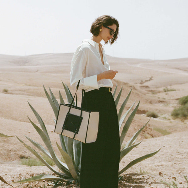 Demellier The Capri | Salt & Pepper Canvas Black Smooth