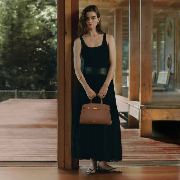 Demellier The Midi Hudson | Tan Small Grain | DeMellier
