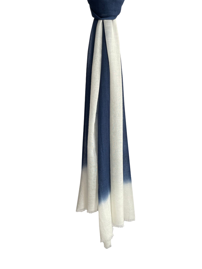 Denis Colomb Mustang Peacock Stole White + Indigo