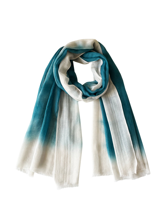 Denis Colomb Mustang Peacock Stole Moonbeam+Blue Ocean