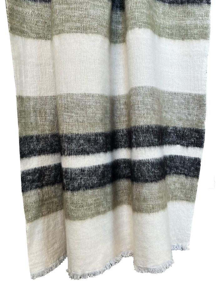 Denis Colomb Summer Dolpo Stripe Stole Oliver + White +Black