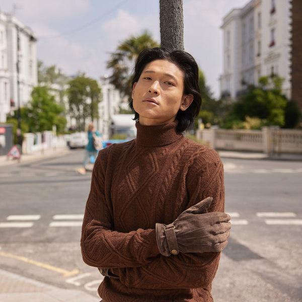 Dents Men’s Touchscreen Water-Resistant Three-Point Fleece-Lined Suede Glove