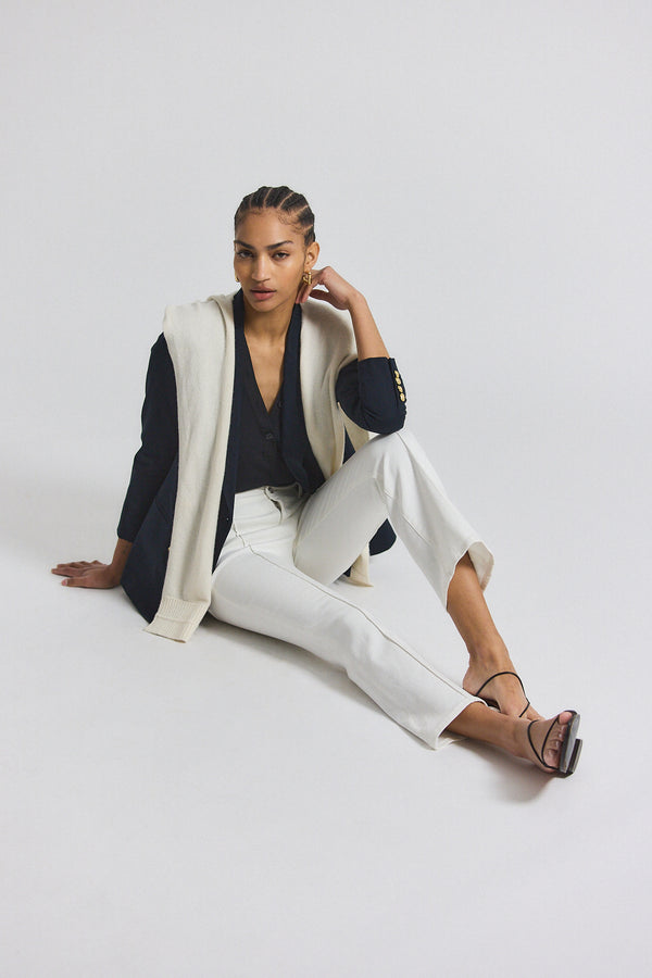 Derek Lam Perce Comfort Stretch Cropped Jean With Pintuck Blanc De Blanc