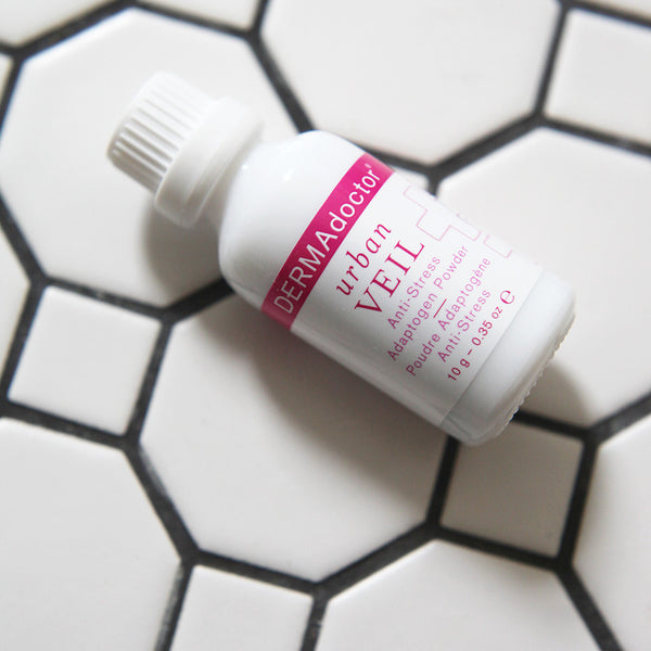 Dermadoctor Urban Veil Dermatologist Formulated Anti Stress Antioxidant Powder With Niacinimide B3 Vitamin C And Elderberry