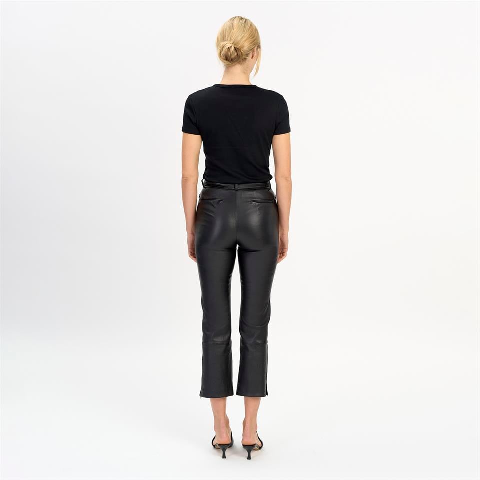 Desa 1972 K14423 | Leather Capri