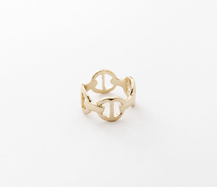designb Interlock Chain Ring in Gold