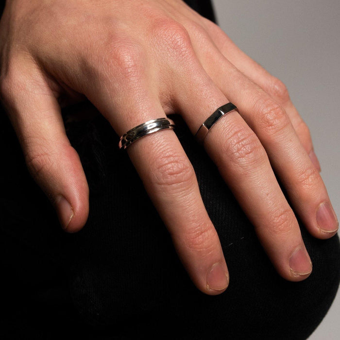 Designb Spinning Band Ring In 