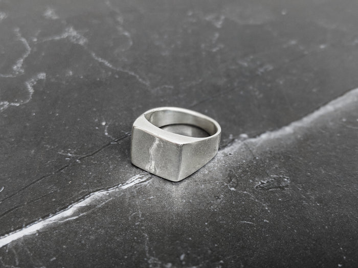 Designb Square Signet Ring In 