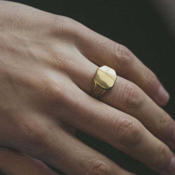 Designb Signet Ring With Engraved Details In Gold Stainless Steel