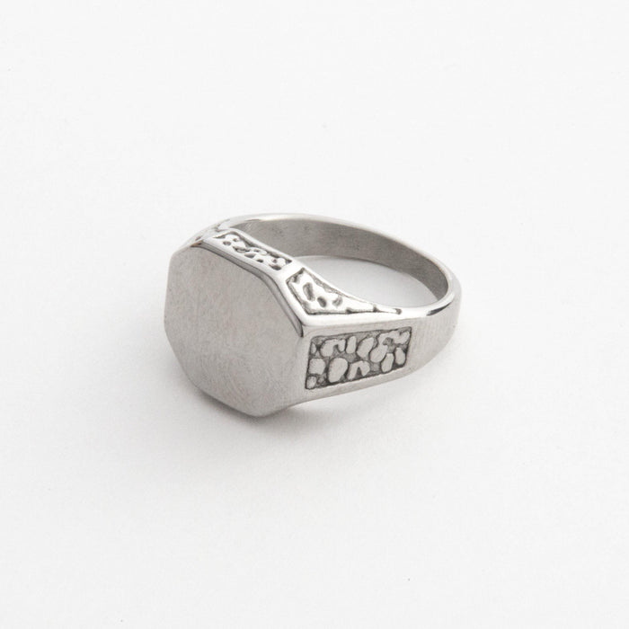 designb Signet Ring with Engraved Details in Silver stainless steel