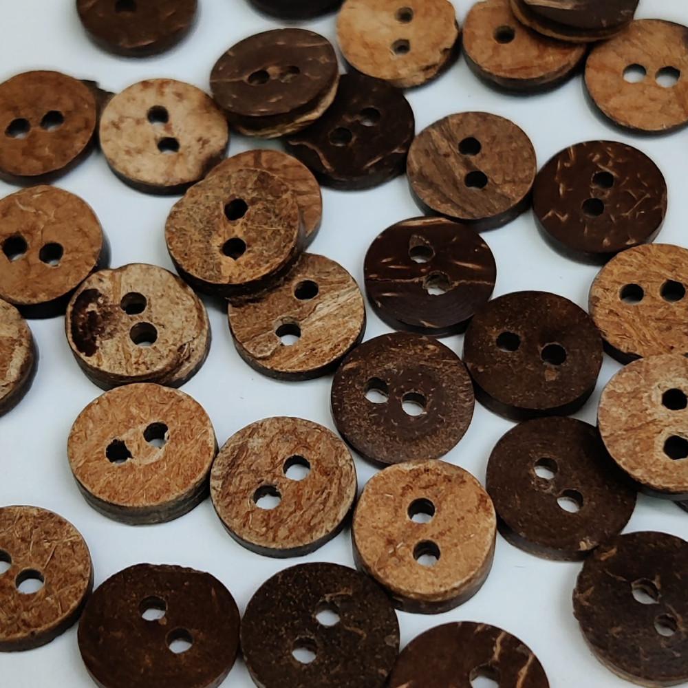 designerbox Coconut Shell 2 Holes Round Buttons designerbox Coconut Shell 2 Holes Round Buttons