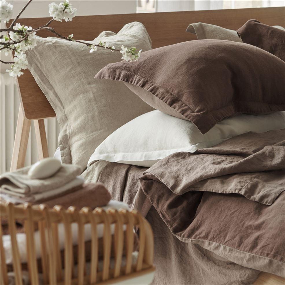 designers guild Biella Cocoa & Roebuck Bedding