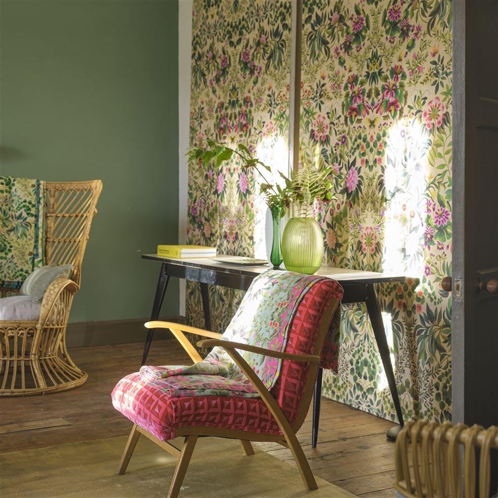 Designers Guild Ikebana Grande Fuchsia
