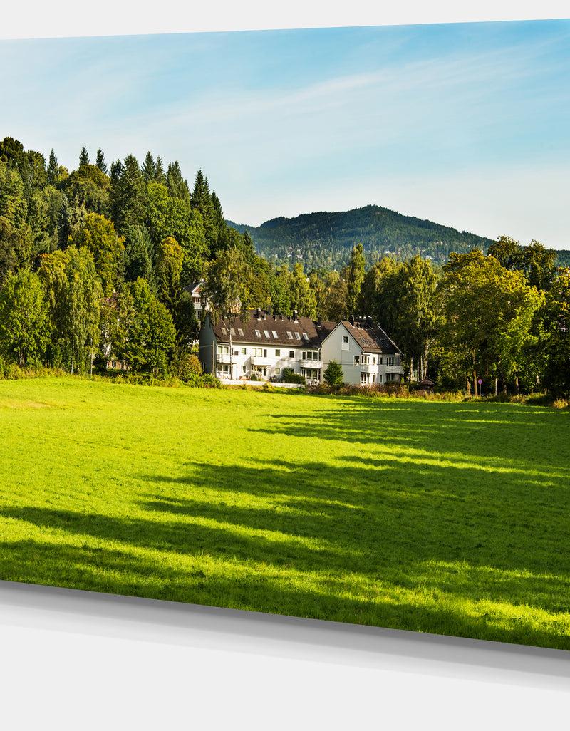 Designq Alone Farmhouse In Meadow - Landscape Canvas Wall Artwork