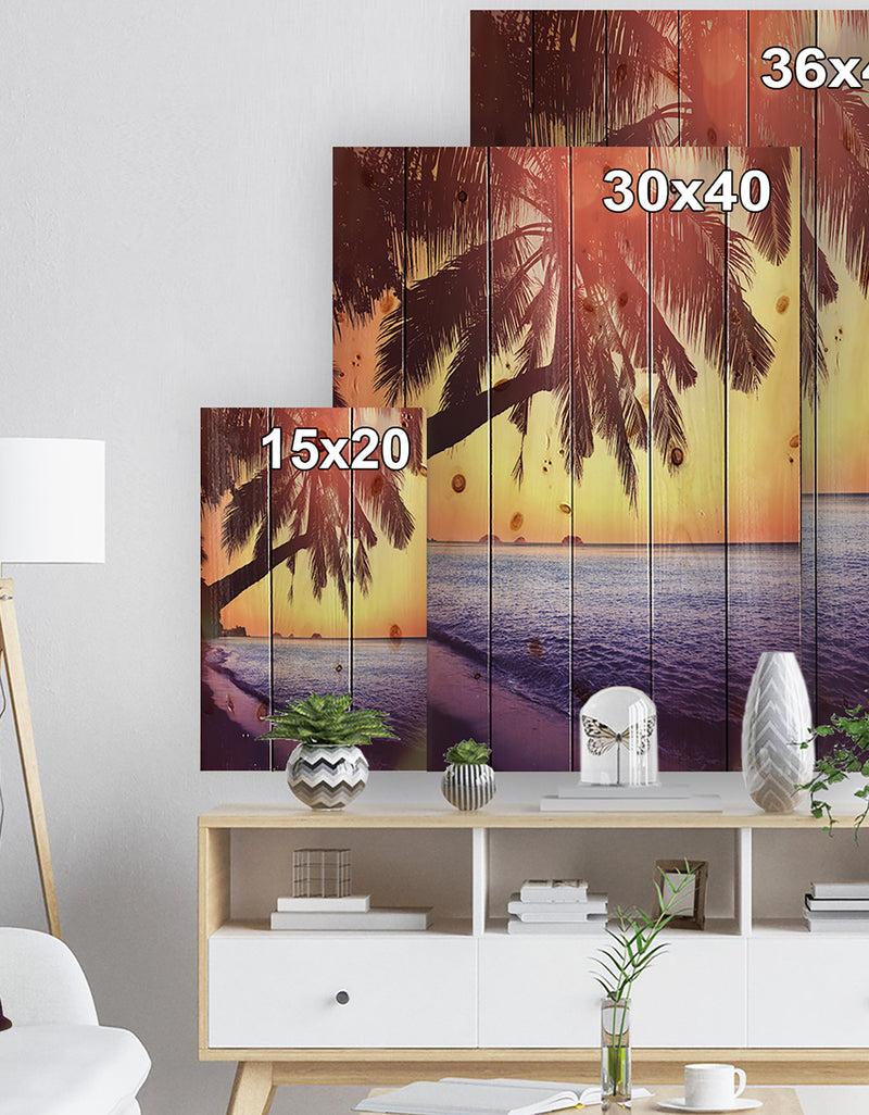 Designq Beach With Silhouettes Of Palms - Seashore Print On Natural Pine Wood