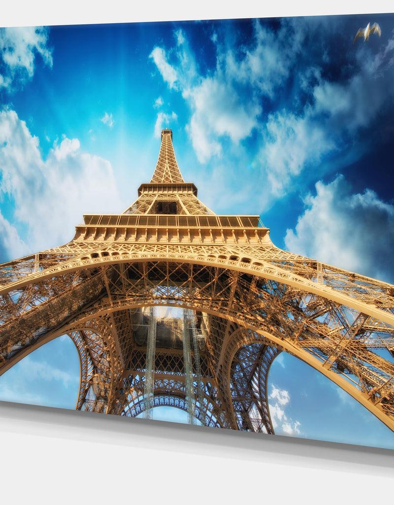 Designq Beautiful View Of Paris Eiffel Tower In Paris - Cityscape Canvas Print