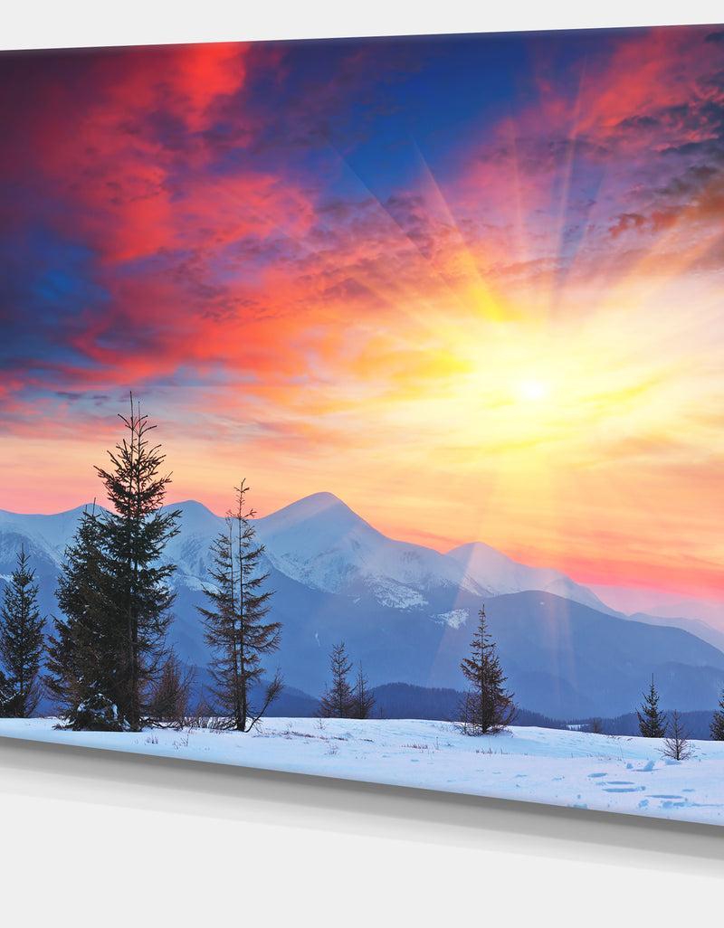 Designq Beautiful Winter Landscape View - Landscape Canvas Wall Artwork