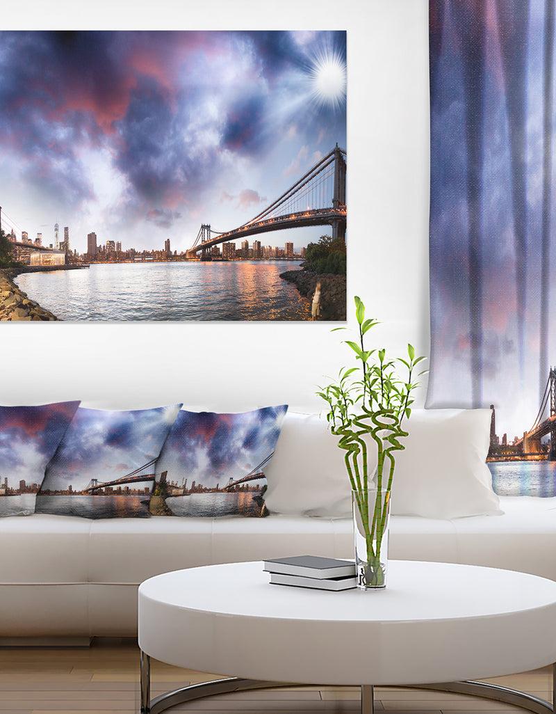designq Brooklyn Bridge over East River - Cityscape Canvas print