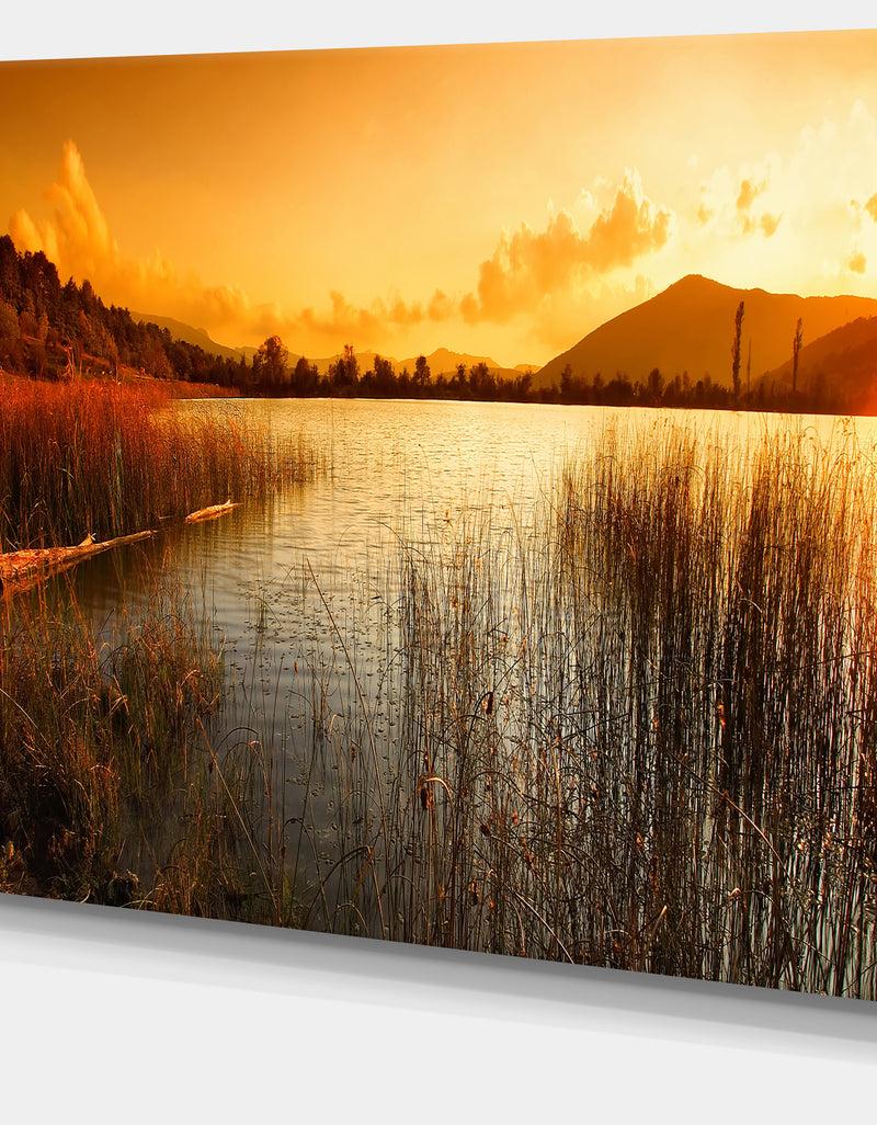 Designq Calm Evening With Lake And Mountains - Landscape Artwork Canvas