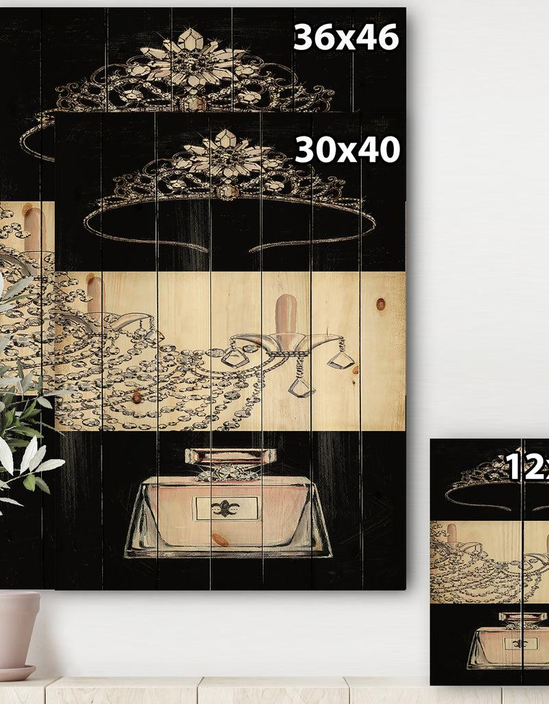 Designq Chandelier Parfum And Glamorous Tiara - Fashion Print On Natural Pine Wood