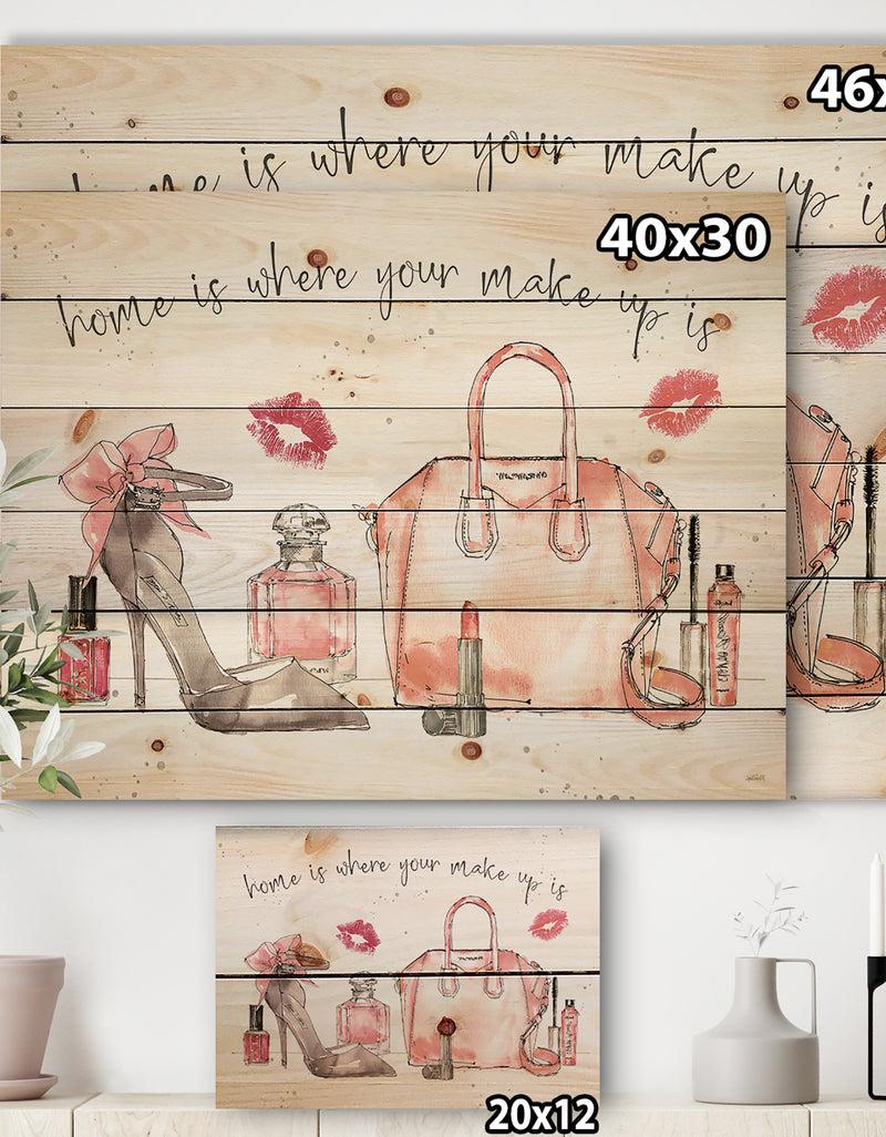 Designq Chic Accents I - Fashion Print On Natural Pine Wood