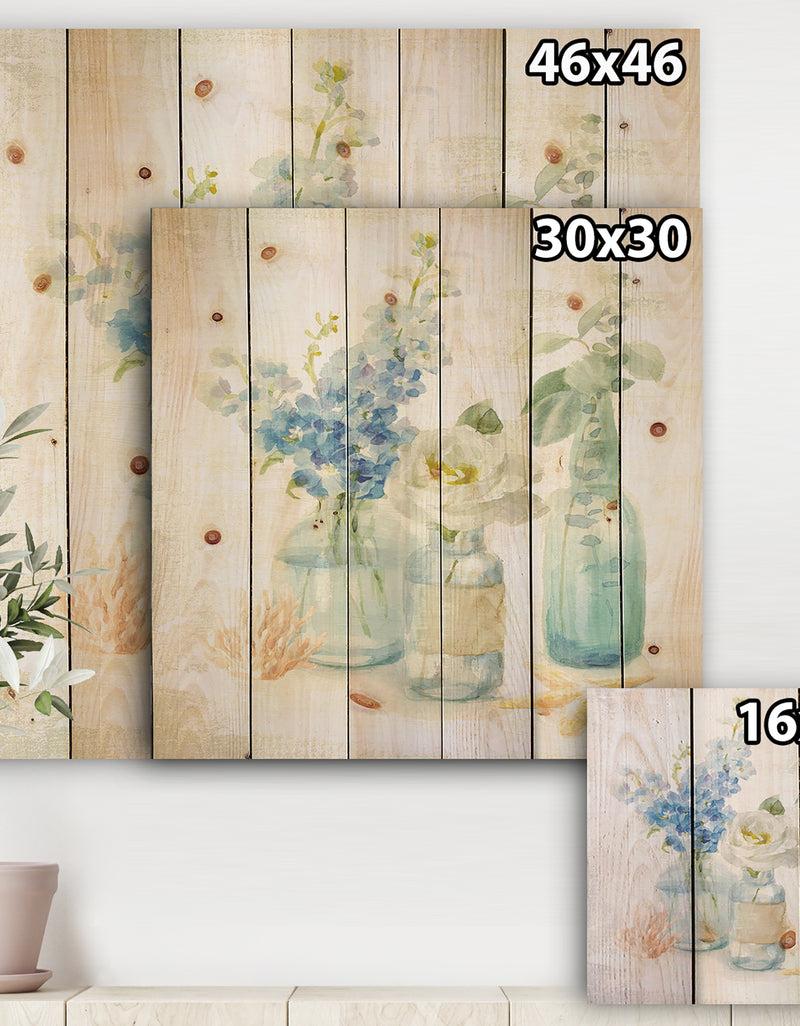 Designq Cottage Florals II - Farmhouse Print On Natural Pine Wood