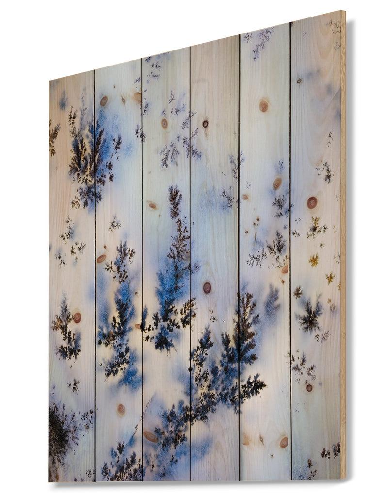 Designq Dendrite Crystals Macro - Stone Photographic Print On Natural Pine Wood