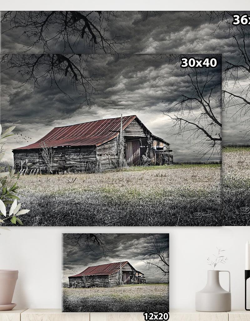 Designq Storm Barn - Farmhouse Canvas Artwork