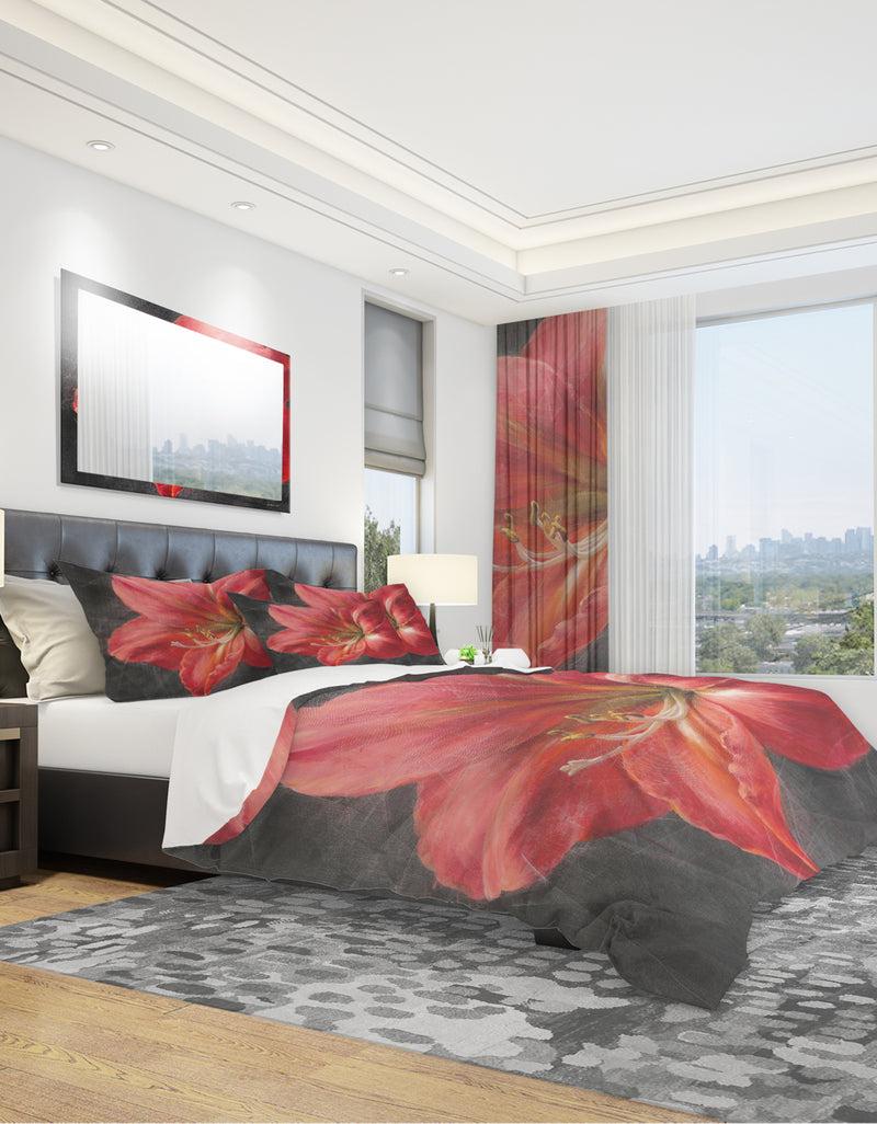Designq Vivid Red Lily III - Shabby Duvet Cover Set