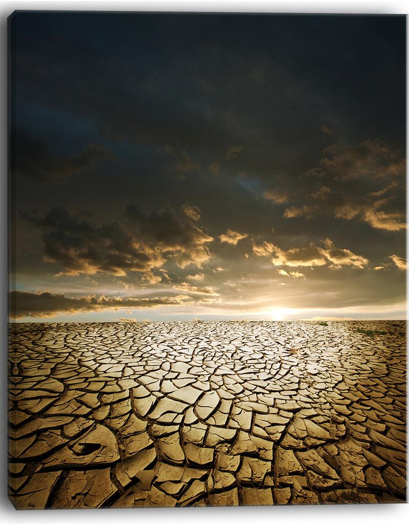 Designq Drought Land Under Cloudy Skies - Modern Landscape Wall Art Canvas