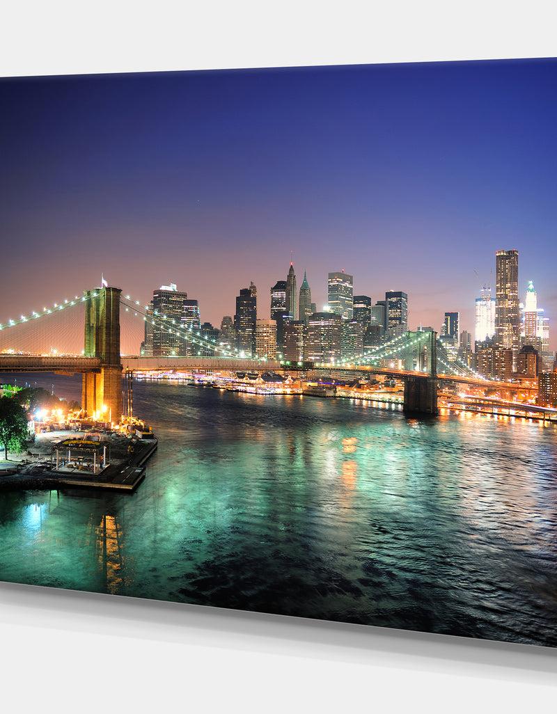 Designq New York City Manhattan Downtown - Cityscapes Photography On Wrapped Canvas