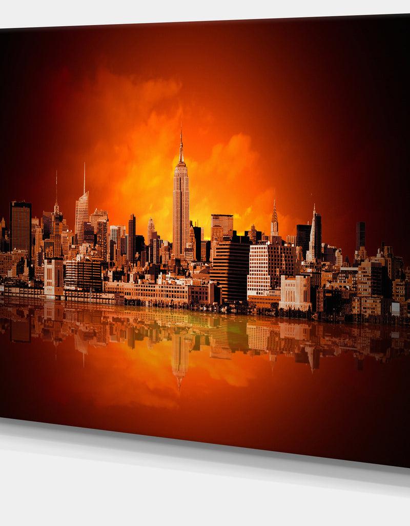 Designq New York City Panorama In Red Light - Cityscape Canvas Print