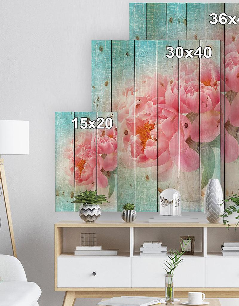 Designq Peony Flowers Merged To Blue - Floral Farmhouse Print On Natural Pine Wood